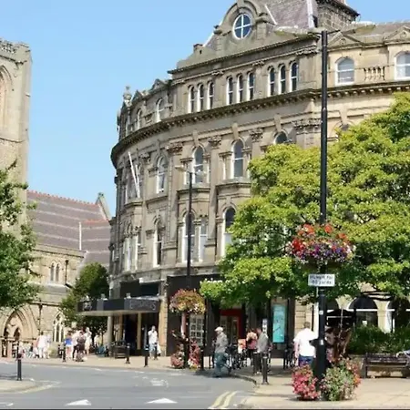 Daire The Nook With Parking