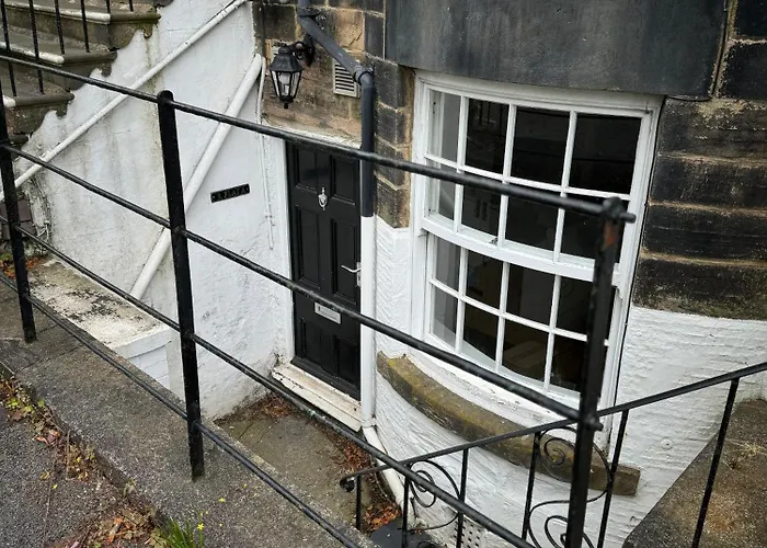 The Nook With Parking, Sleeps 2 Apartamento