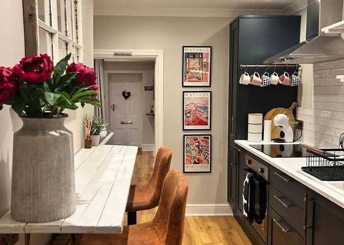 Apartamento The Nook With Parking, Sleeps 2