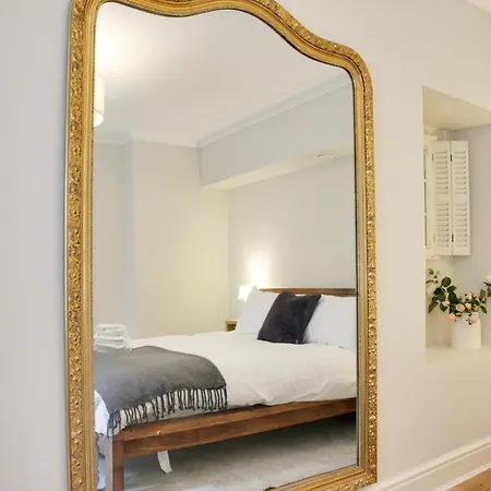 The Nook With Parking, Sleeps 2 Apartment Harrogate